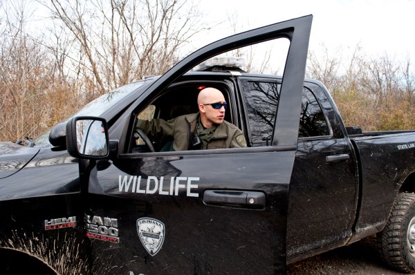 A Louisiana Police Officer Was Cited for Poaching From a Patrol Car