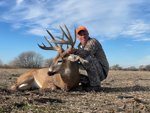 Oklahoma Hunter Kills a 190-Inch Record Whitetail at 870 Yards in Kansas
