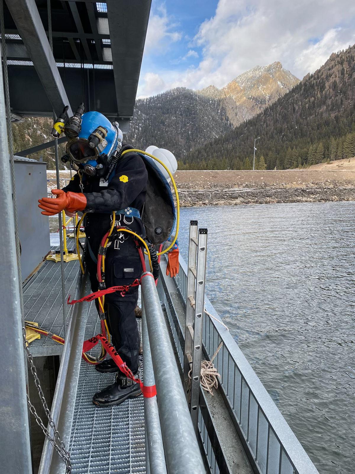 Diver prepares to repair Hebgen Dam