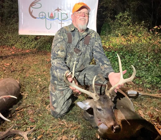 Alabama Hunter Tags an 8-Pointer That Turns Out to Be a Doe (Sort Of)