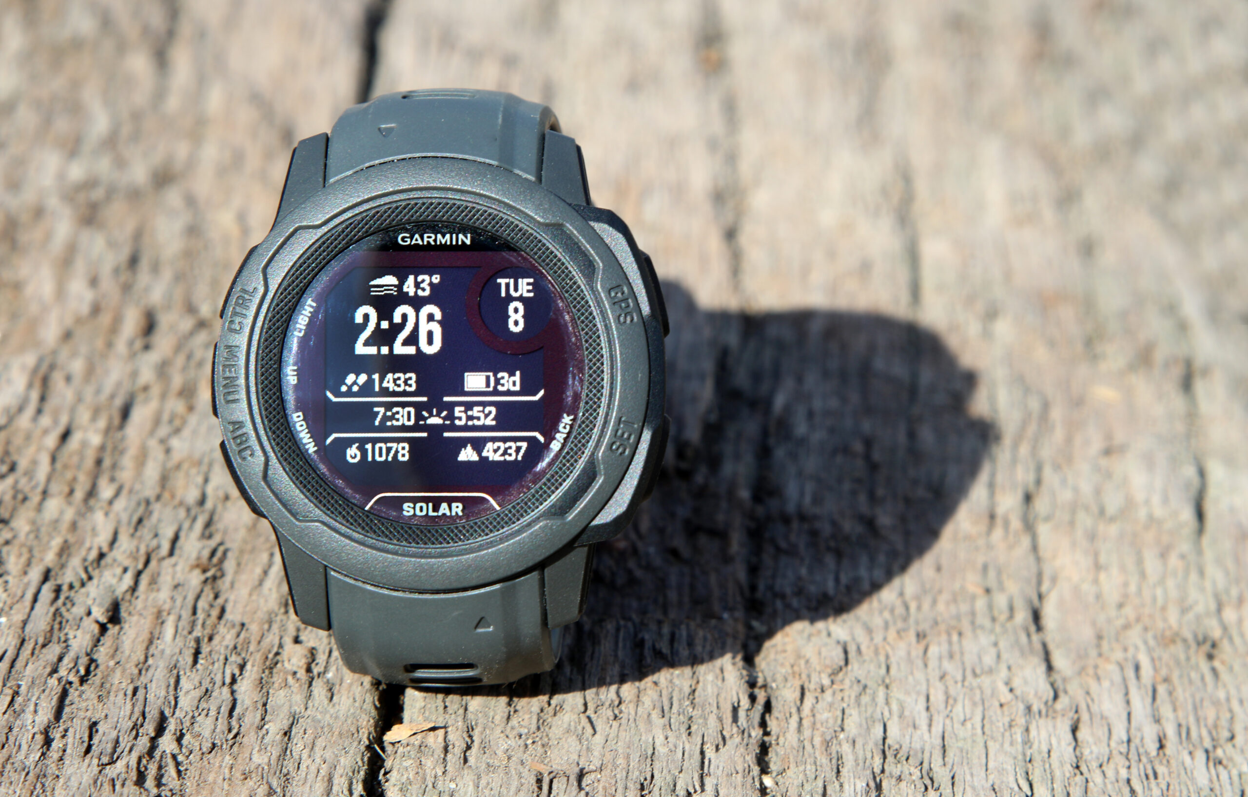 Review: The Garmin Instinct 2S Solar Smartwatch