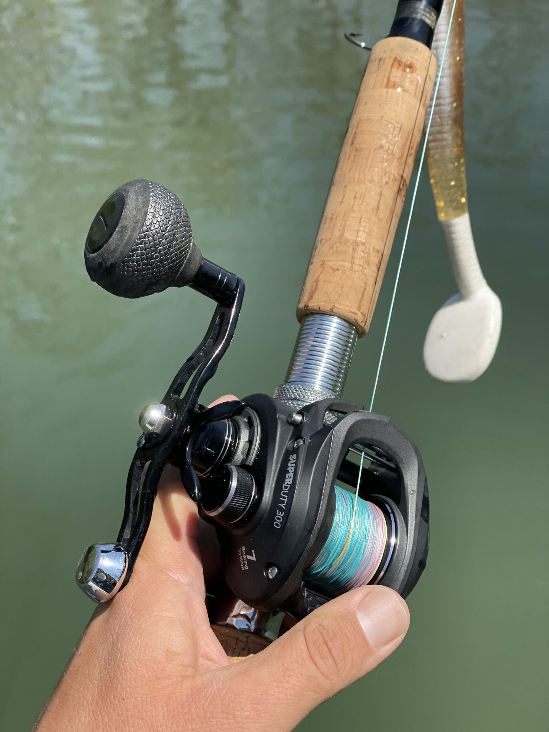 Lews Fishing Super Duty 300 Baitcasting Reel 7.2:1 Gear Ratio