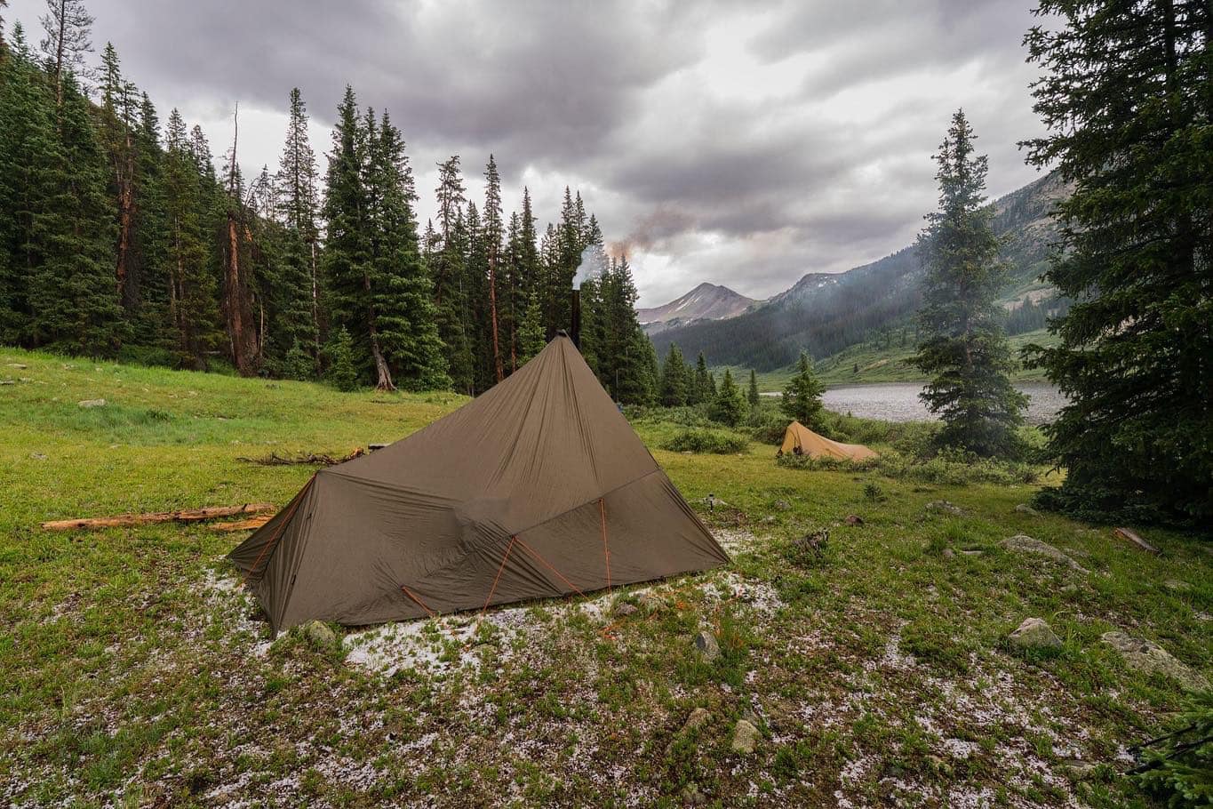 How do inflatable tents work - Outdoor World Direct
