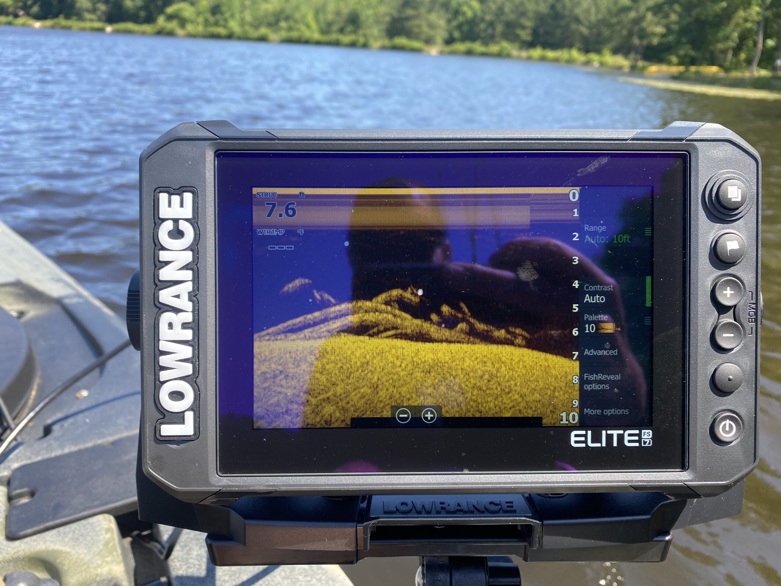 Lowrance HOOK Reveal 5 with Deep Water Performance & Base Map