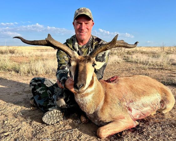 Hunter Tags Nearly 30-Inch-Wide “Super Freak” Pronghorn on Opening Day