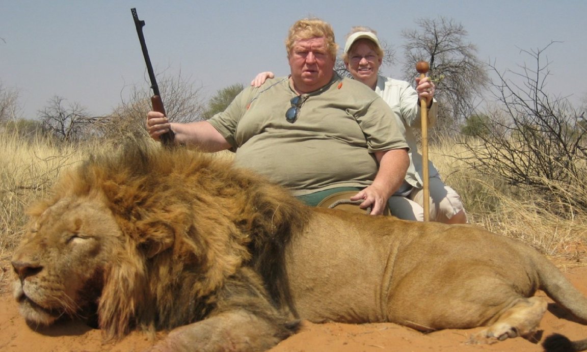 Hunter eaten by lions fake article