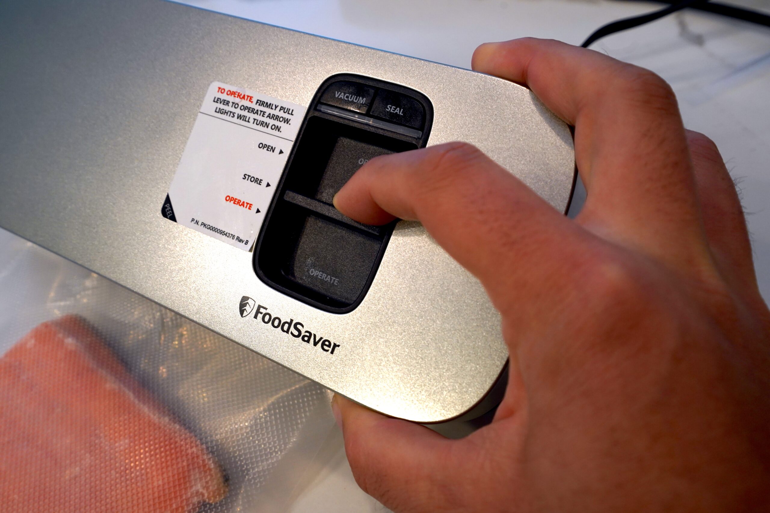 the operation of the best compact vacuum sealer