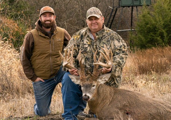 Farmer’s Giant Nontypical Buck Confirmed as a New Kansas Crossbow Record