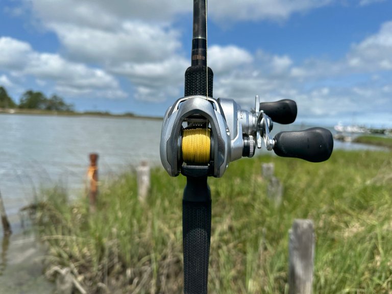 Shimano Tranx 150XG Baitcast Reel – 8.2:1 Right Hand, 13 Lb Drag