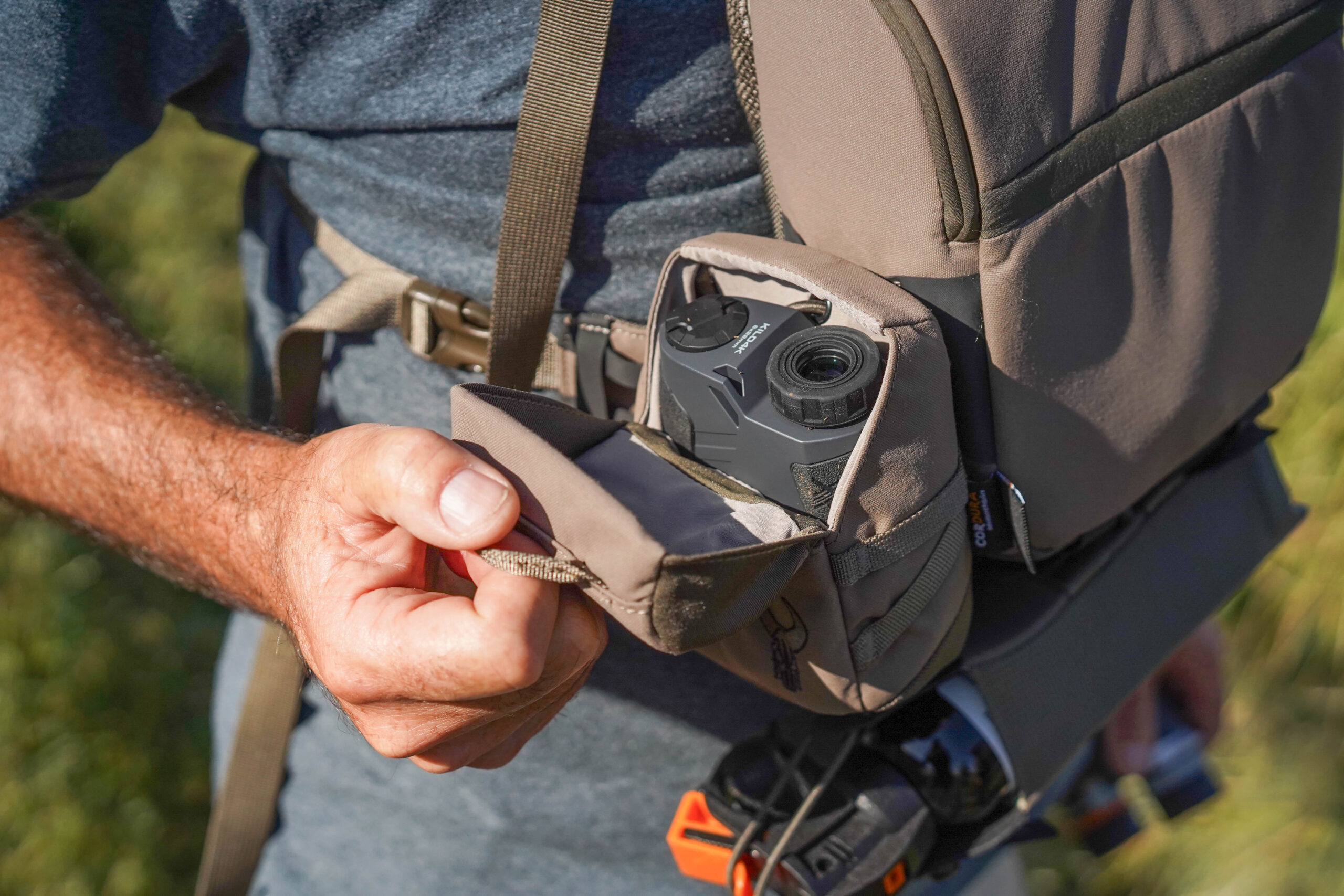 The badlands rangefinder pouch for the binocular harness.