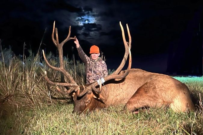 Minnesota Teen Shoots 8x10 Bull with a Once-in-a-Lifetime Tag