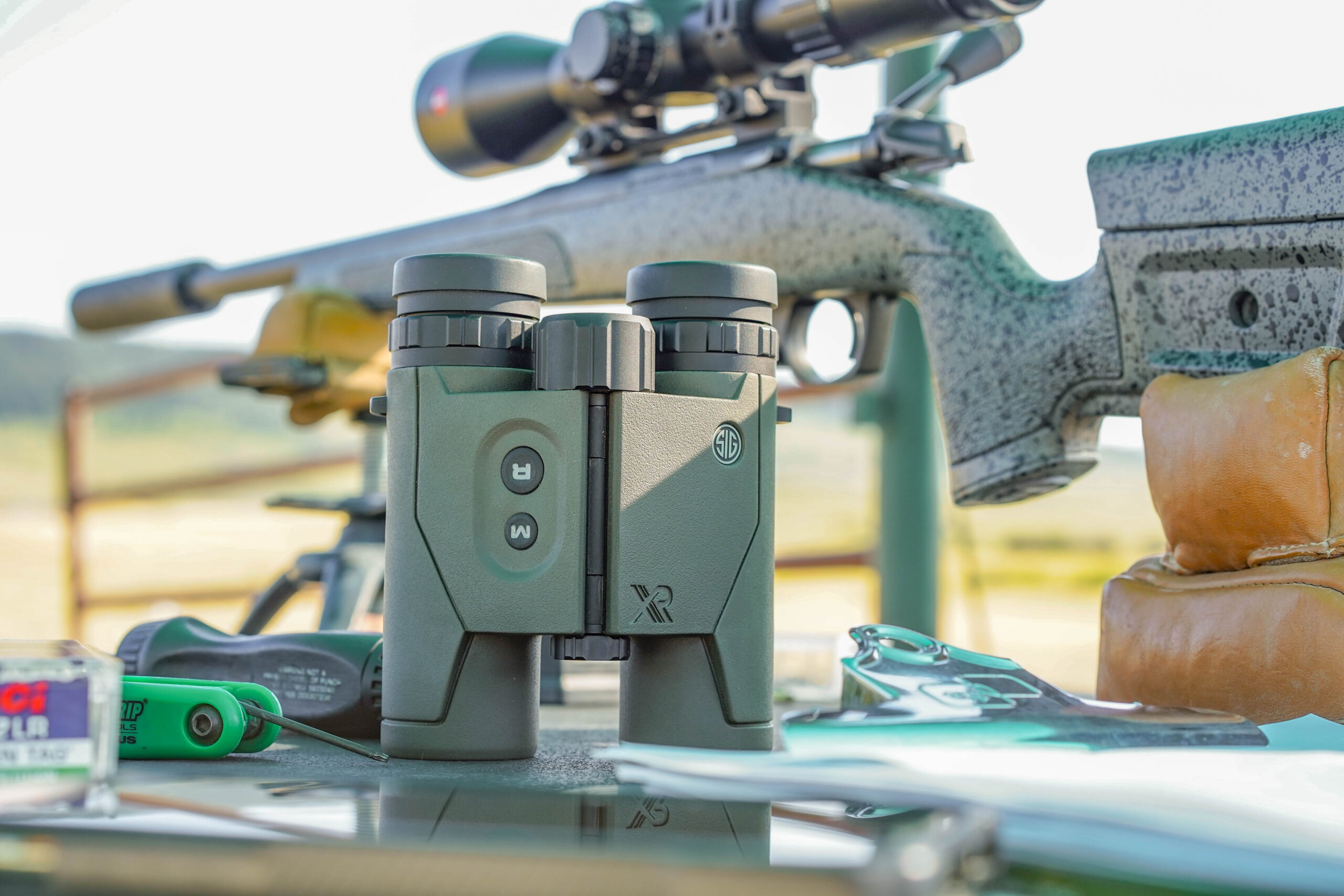 Testing one of the best rangefinder binocular