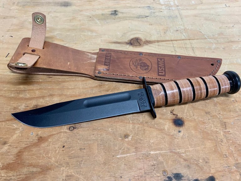 Ka-Bar USMC fighting knife