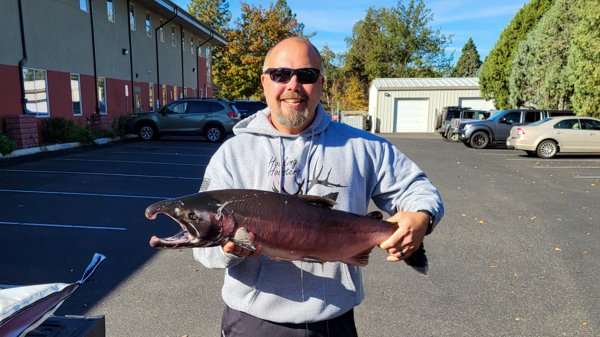 Fisherman Breaks Idaho Coho Salmon Record by a Hair