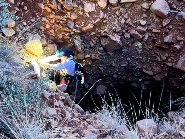 Hunters Rescue Bird Dog That Fell Down a Mineshaft, Credit GPS Collars and Climbing Rope
