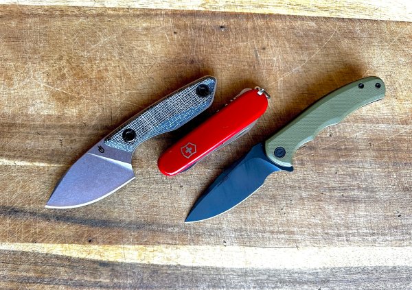 Cyber Monday Pocket Knife and Fixed Blade Deals: ESSE, Benchmade, Spyderco, Civivi, and More