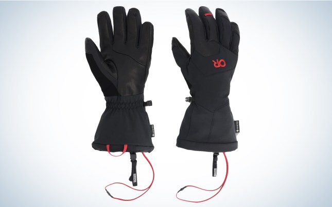We tested the Outdoor Research Arete II Gore Tex Gloves.