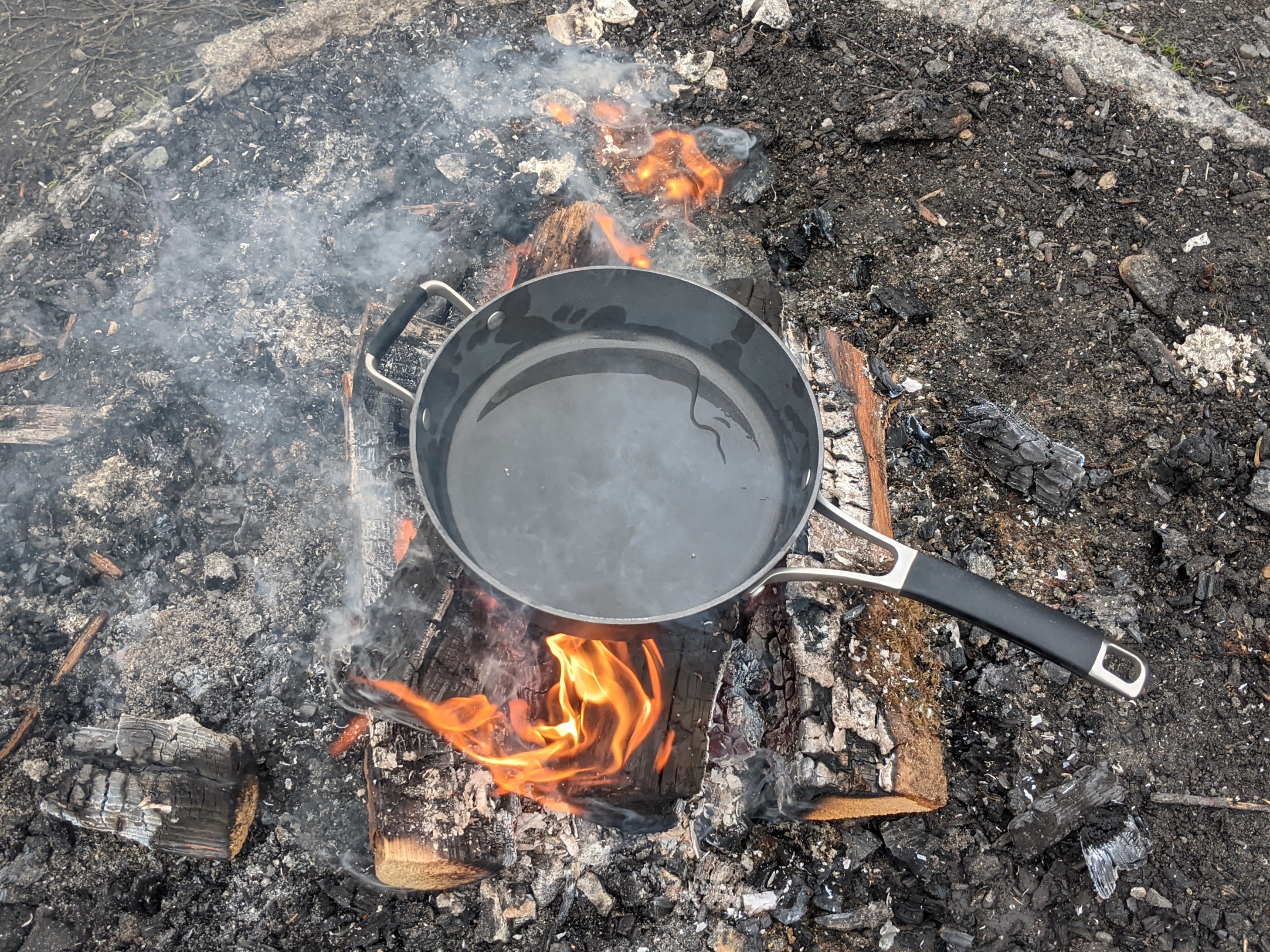 Camp Chef Heritage 12 Cast Iron Dutch Oven