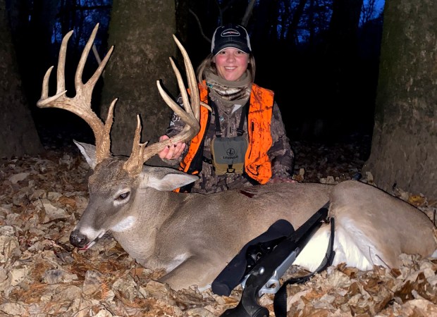 Mississippi Hunter Harvests Tall 13-Point Buck on Thanksgiving Day