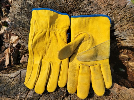 We tested the Wells Lamont HydraHyde Leather Work Glove.