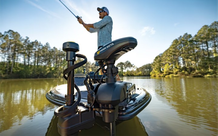 Save $1,000+ on a Lowrance HDS Live Fish Finders