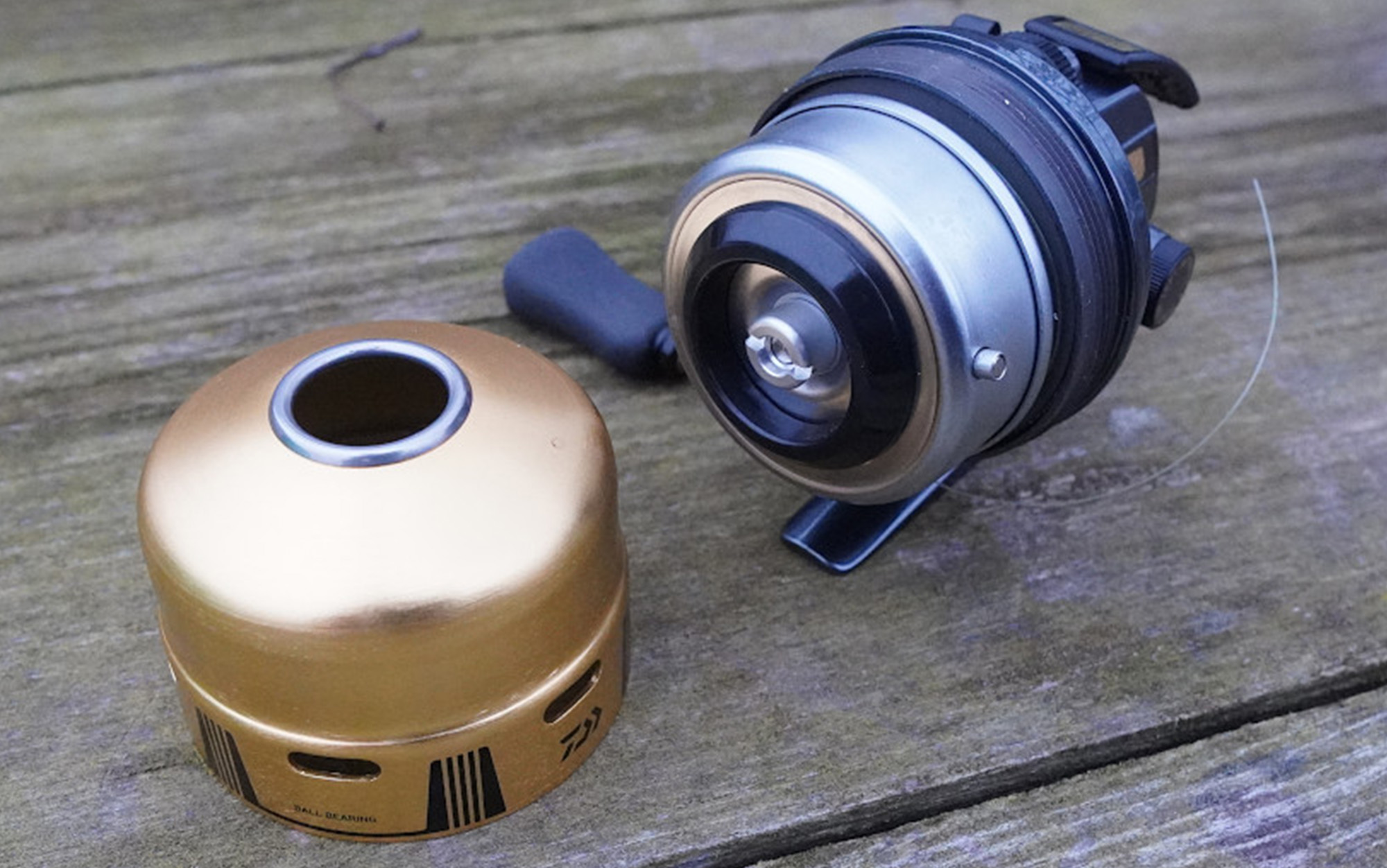 The Goldcast features an excellent spool and interior components.