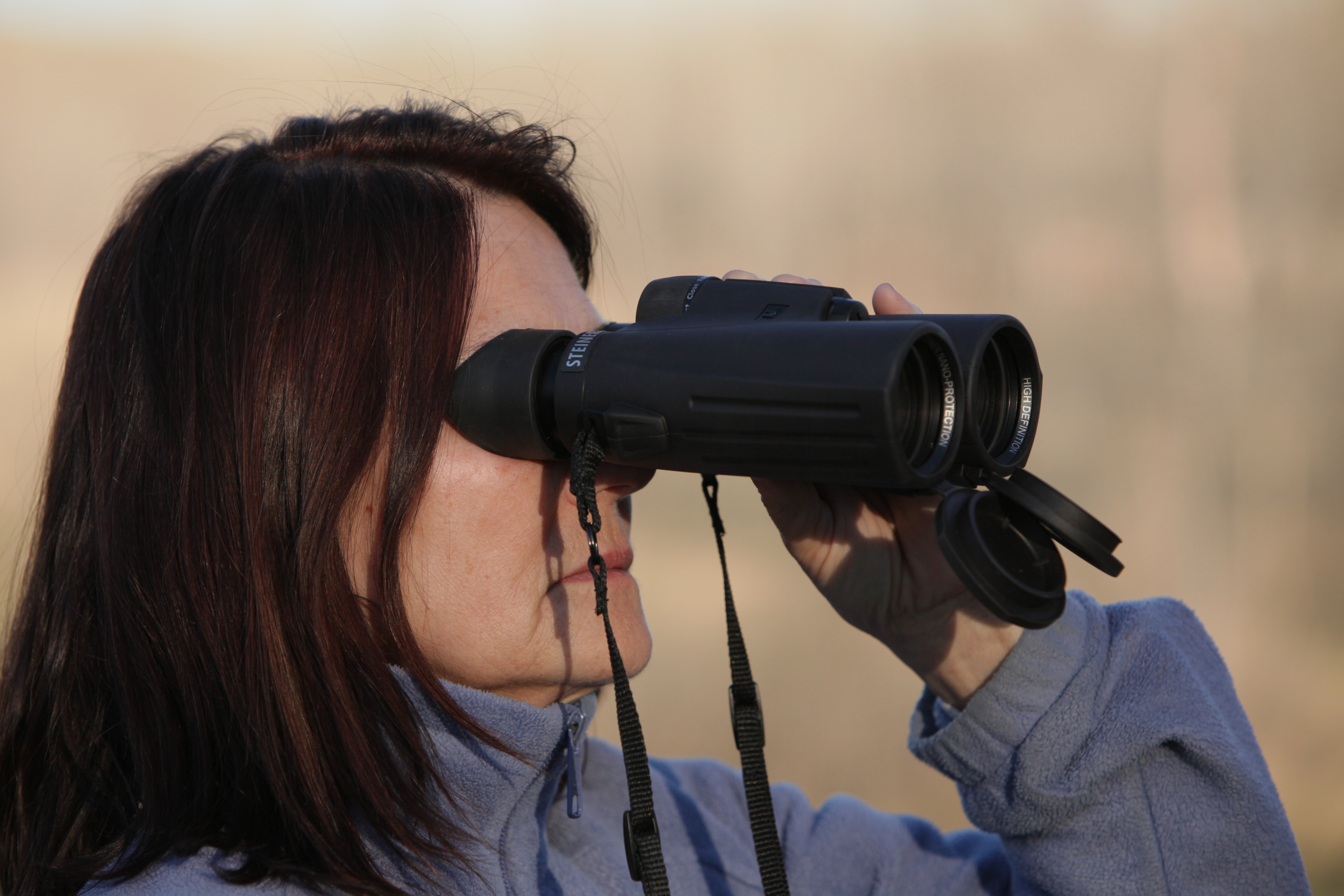 The Steiner HX binoculars have unusual, light blocking eyecups. 