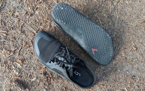 shot of the upper and outsole of the Vivobarefoot Primus III barefoot shoes