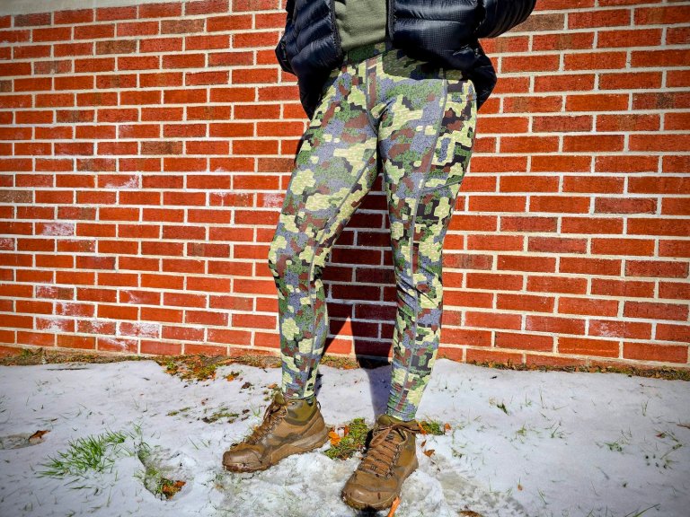 A close-up of Forloh Deep Space Tech hiking leggings