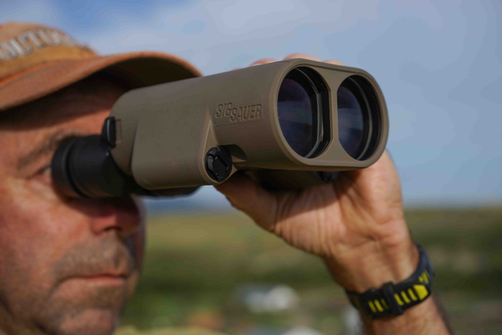15 Shockingly Good Deals on Optics from Cabela’s Right Now