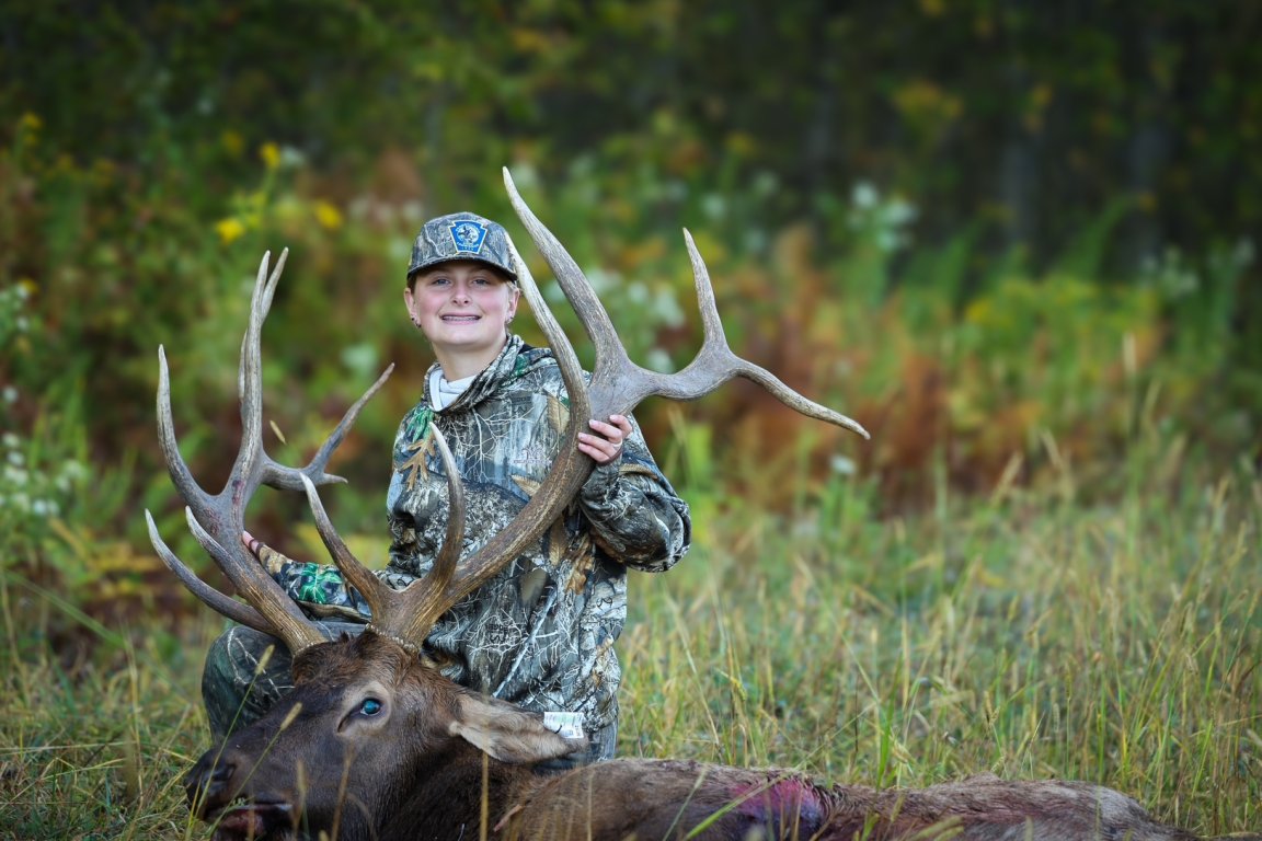 teen hunter Samantha Bartlett with a Pennsylvania bull elk