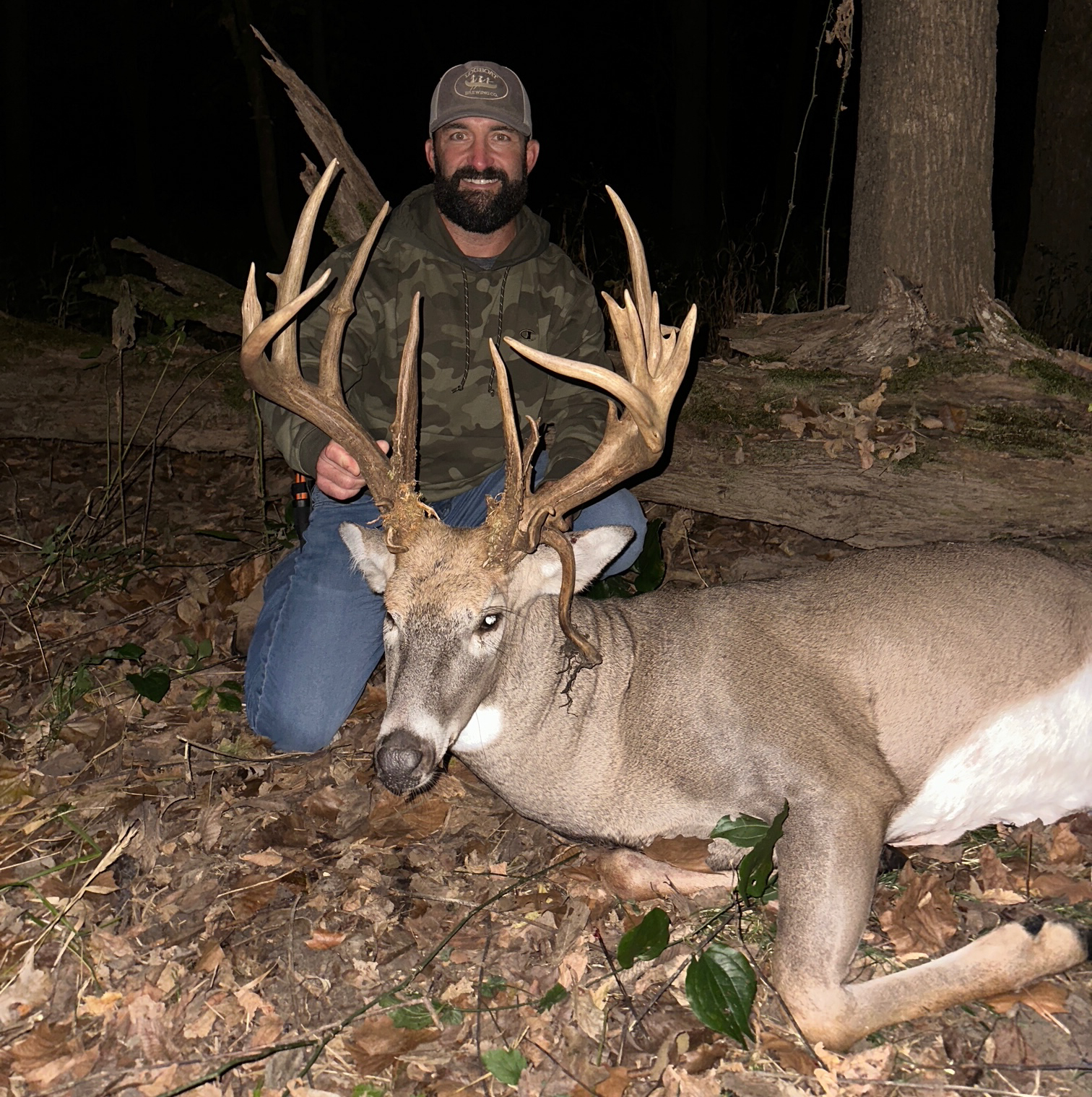A giant missouri droptine buck.
