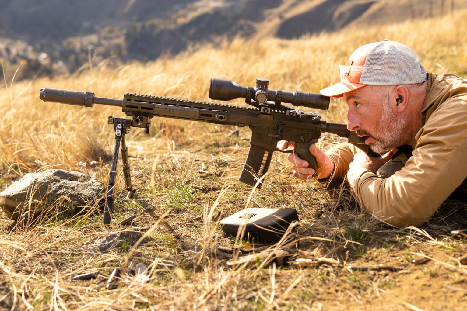 John Snow shooting a Surefire SOCOM6-MINI4 on a Surefire ICAR