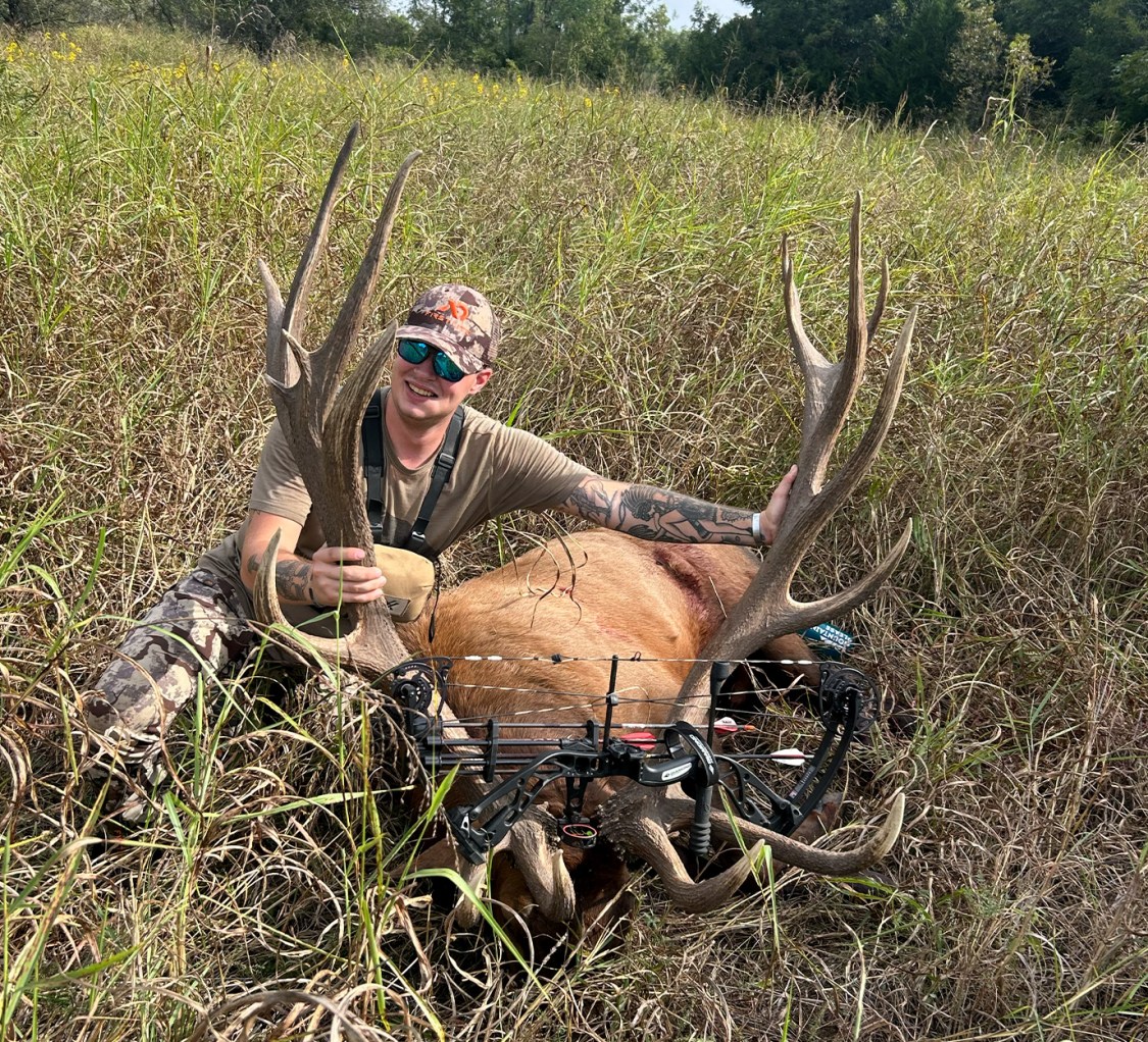 Record Elk Rack Army Veteran Arrows State-Record Elk on a Military Base in Oklahoma ...