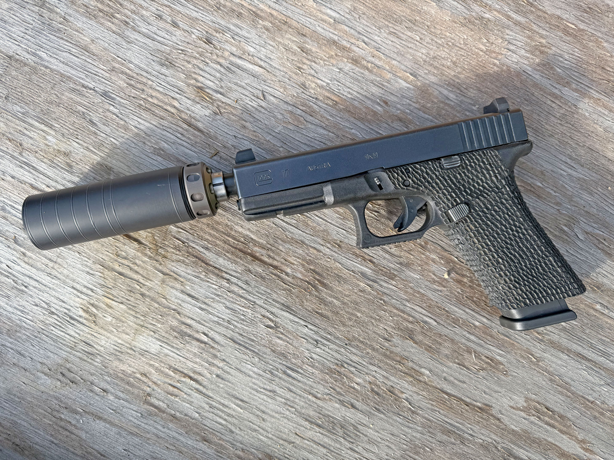 Silencerco Spectre 9k suppressor