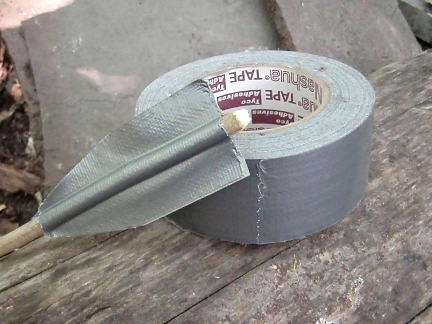 duct tape as an arrow fletching
