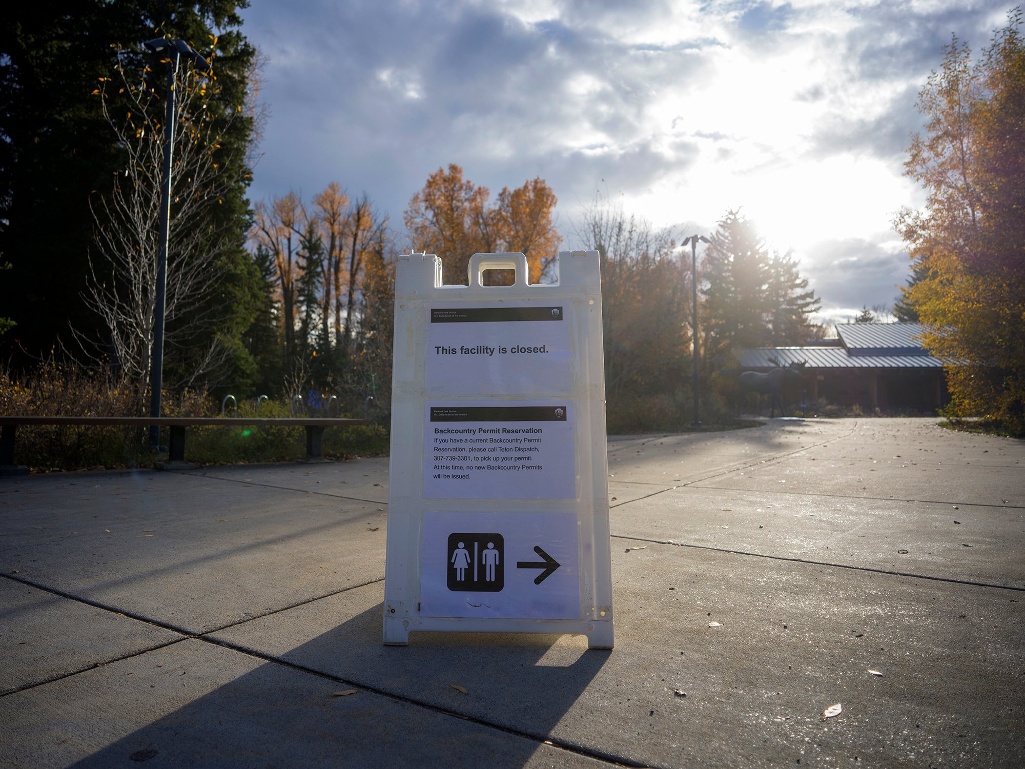 GRAND TETON NATIONAL PARK, WYOMING - OCTOBER 14: A sign indicates the Visitor Center is closed on October 14, 2025 in Grand Teton National Park, Wyoming. As the government shutdown hits the two-week mark, with many national park service employees furloughed, concern is rising that the parks could be damaged, as has happened in previous shutdowns. People wishing to do backcountry hiking in the Tetons will not be able to obtain permits during the shutdown. (Photo by Natalie Behring/Getty Images)
