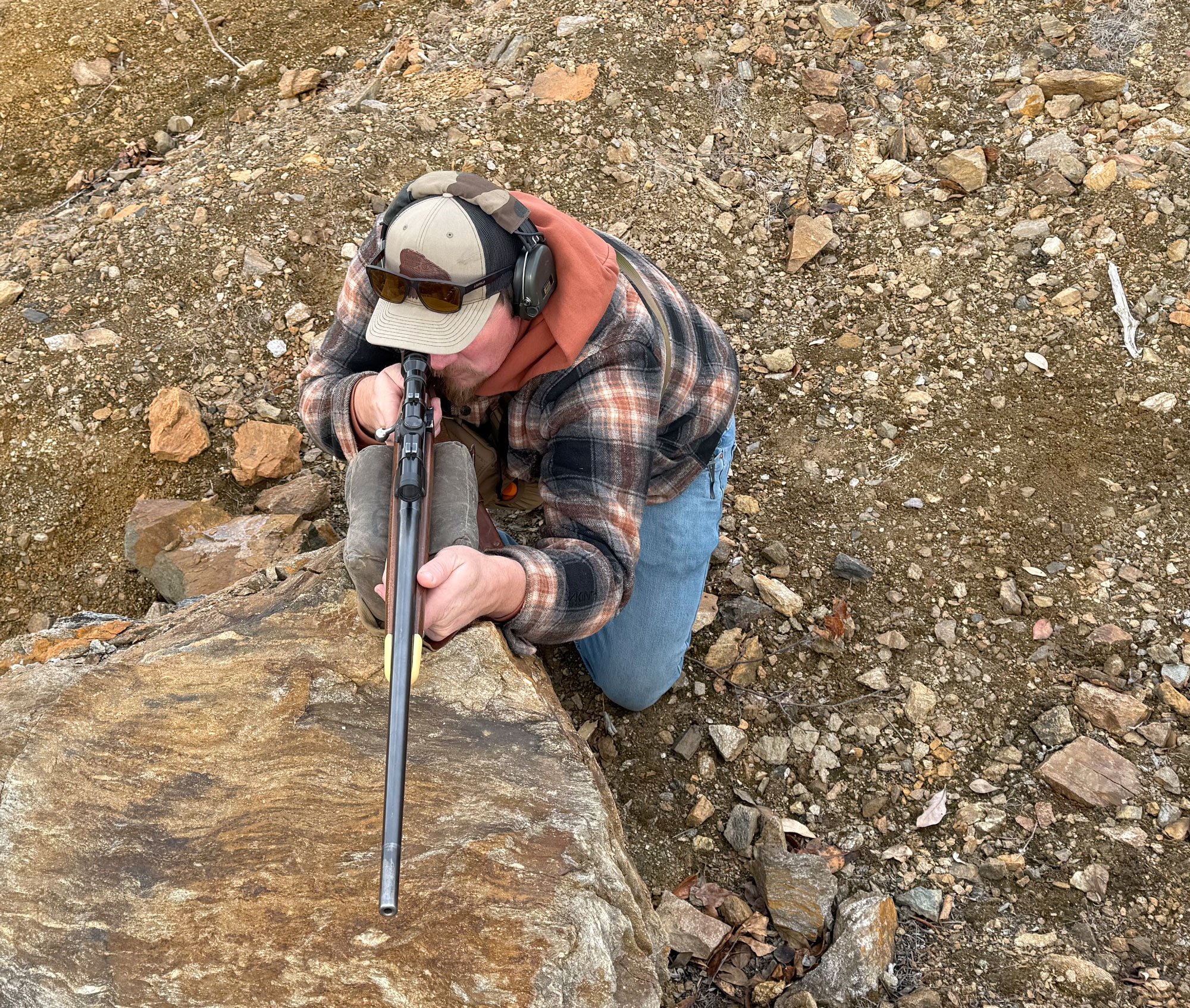 freel in bladed shooting position